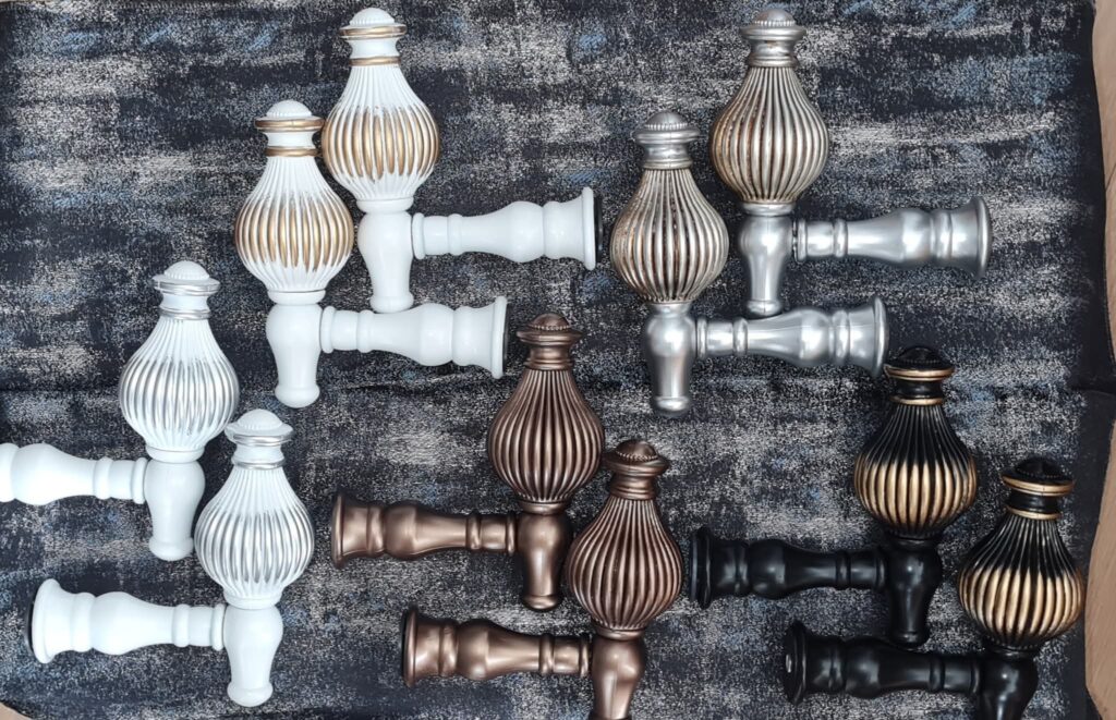 Cârlig decorativ pentru îmbrățișări – model Royal – imagine 5