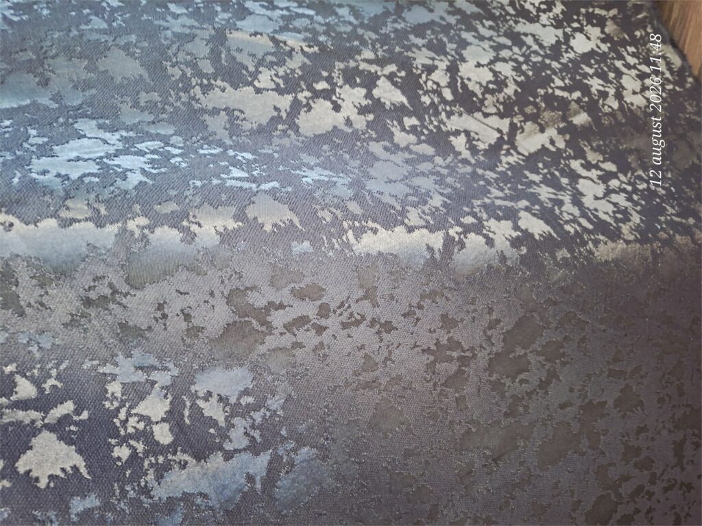 Draperie jacquard grafit Nocturne realizată la comandă – detaliu textură