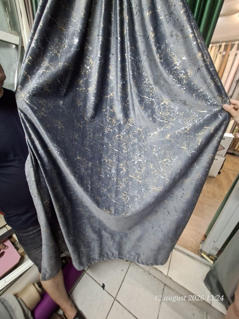 Draperie din catifea gri-antracit cu accente aurii Graphite Gold